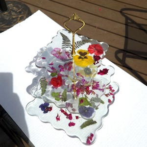 Handmade 3-Tier Resin Tray with Real Pressed Flowers, Resin Serving Tray for Tea Parties & Events. Gorgeous addition to any display.